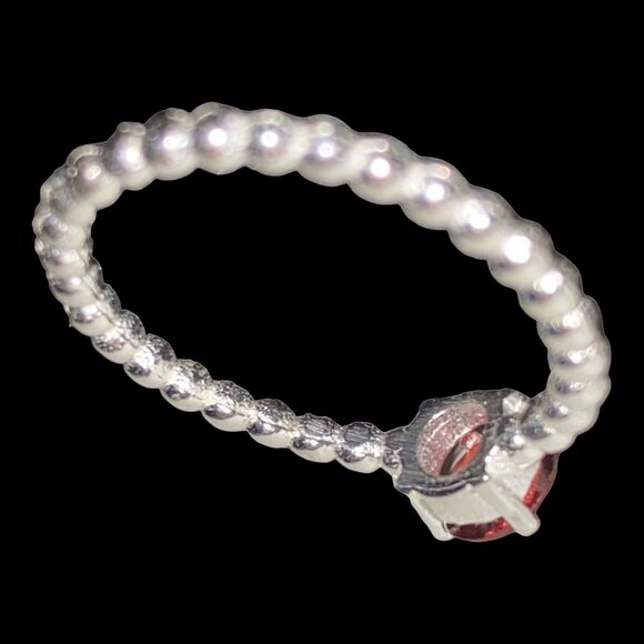 Ring Garnet Size 5.5 Round Faceted Women Sterling Silver 925 2 Grams - Picture 7 of 10